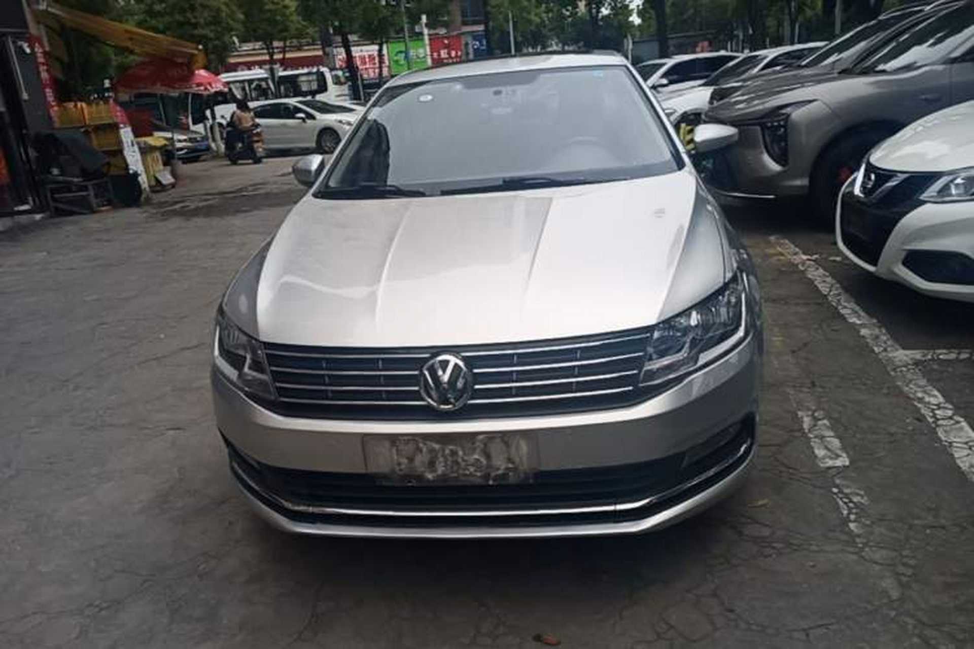 Used Volkswagen Lavida 2017 1.6L Automatic Comfort Edition Front