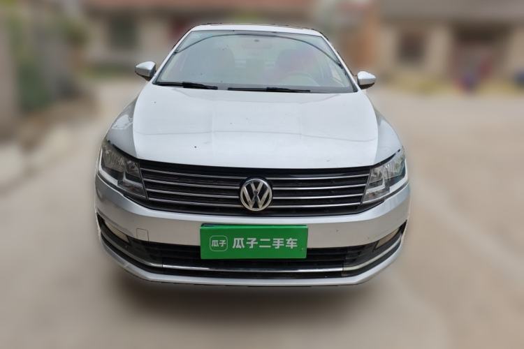Used Volkswagen Lavida 2017 1.6L Manual Fashion Edition Front