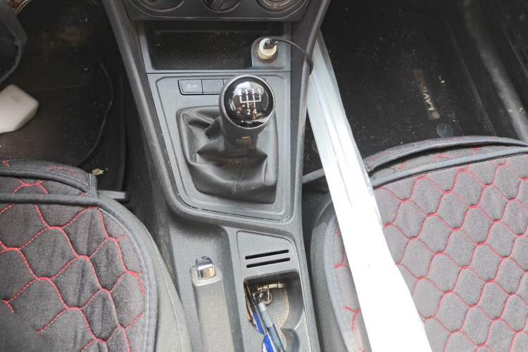 Used Volkswagen Lavida 2017 1.6L Manual Fashion Edition Gear Lever