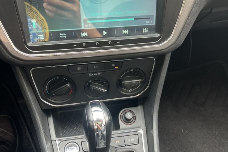 Used Volkswagen Lavida 2017 1.6L Automatic Comfort Edition Interior 4