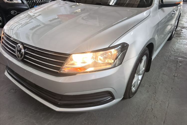 Used Volkswagen Lavida 2017 1.6L Automatic Fashion Edition Left Front Headlight