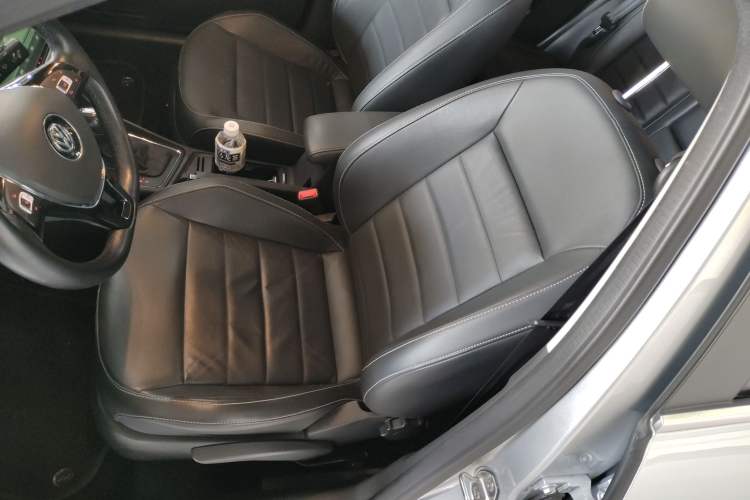Used Volkswagen Lavida 2017 1.6L Automatic Comfort Edition Left Front Seat