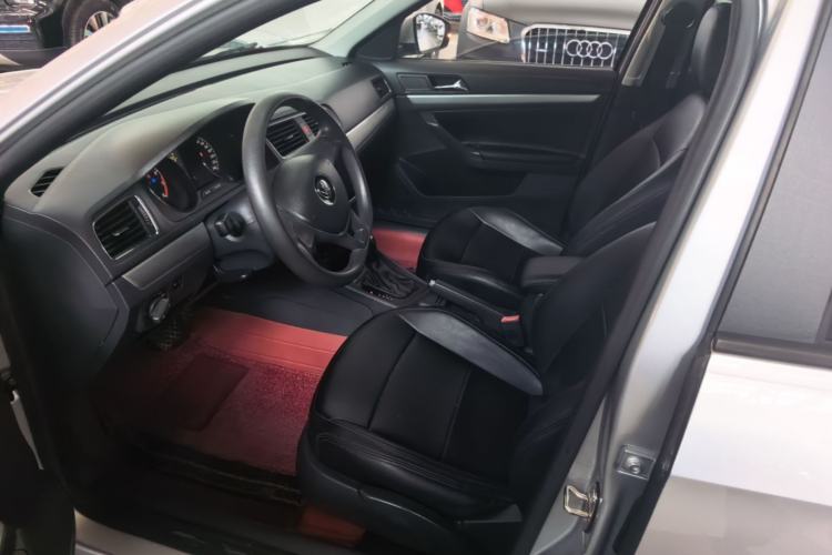 Used Volkswagen Lavida 2017 1.6L Automatic Fashion Edition Left Front Seat