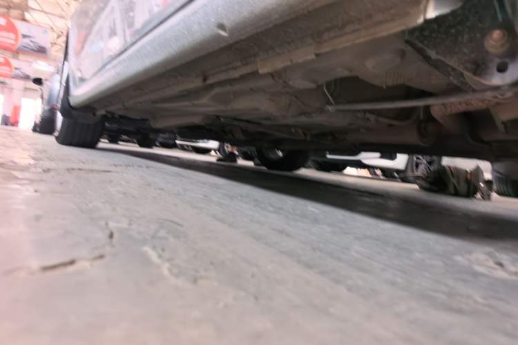 Used Volkswagen Lavida 2017 1.6L Automatic Fashion Edition Left Side Sill