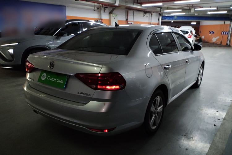 Used Volkswagen Lavida 2017 1.6L Automatic Fashion Edition Rear Right 45 Deg