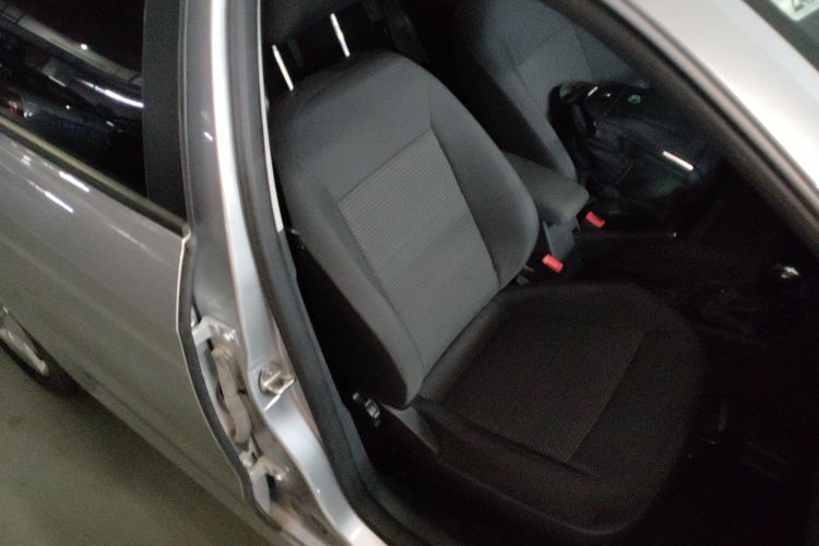 Used Volkswagen Lavida 2017 1.6L Automatic Fashion Edition Right Front Seat