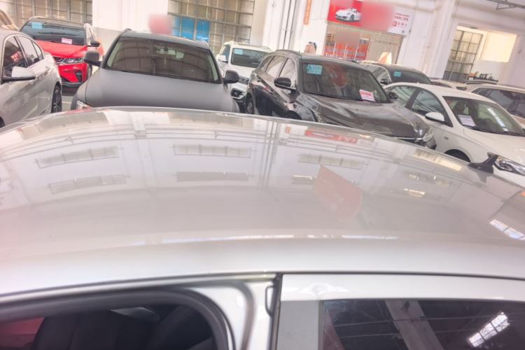 Used Volkswagen Lavida 2017 1.6L Automatic Fashion Edition Roof