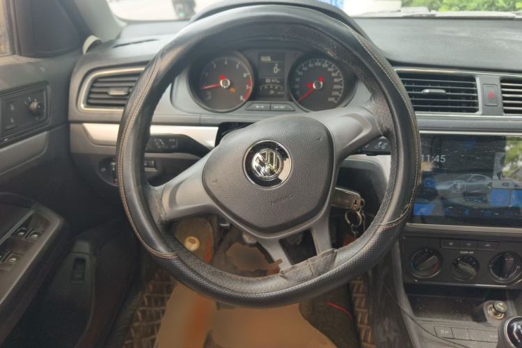 Used Volkswagen Lavida 2017 1.6L Manual Fashion Edition Steering Wheel