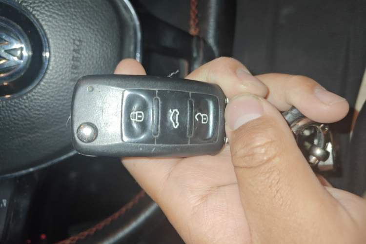 Used Volkswagen Lavida 2017 1.6L Automatic Comfort Edition Vehicle Key