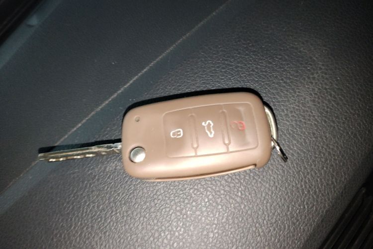 Used Volkswagen Lavida 2017 1.6L Automatic Fashion Edition Vehicle Key