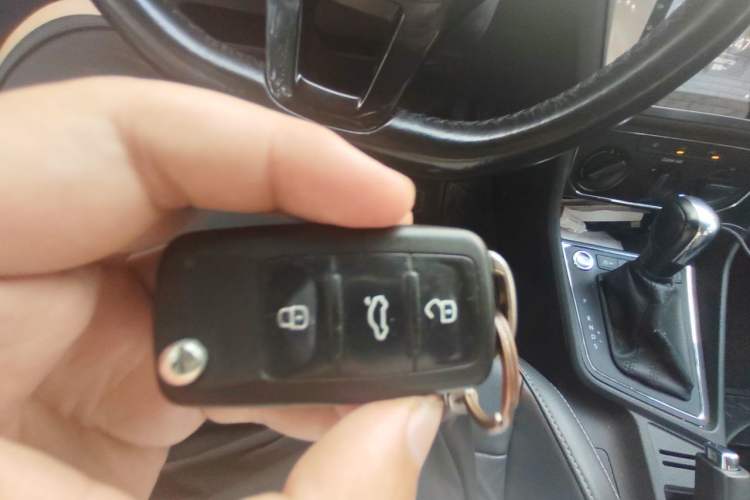 Used Volkswagen Lavida 2017 1.6L Automatic Comfort Edition Vehicle Key