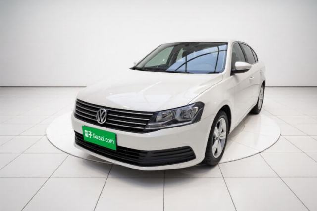 Używany Volkswagen Lavida 2017 1.6L Automatic Fashion Edition