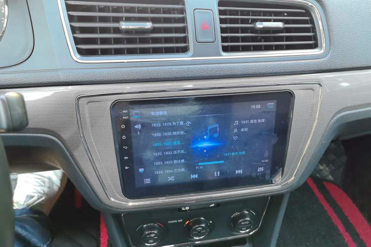 Used Volkswagen Lavida 2017 230TSI DSG Comfort Edition Audio And AC Panel
