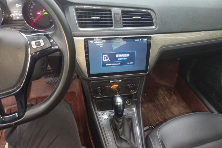 Used Volkswagen Lavida 2017 230TSI DSG Comfort Edition Audio And AC Panel