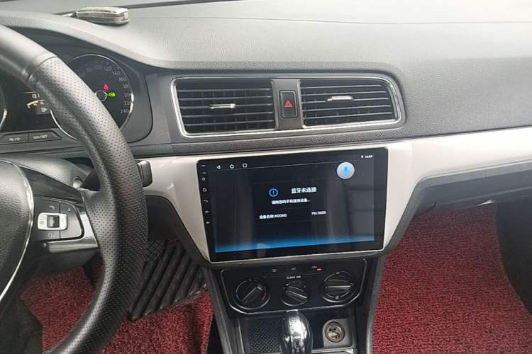 Used Volkswagen Lavida 2017 1.6L Automatic Comfort Edition Audio And AC Panel