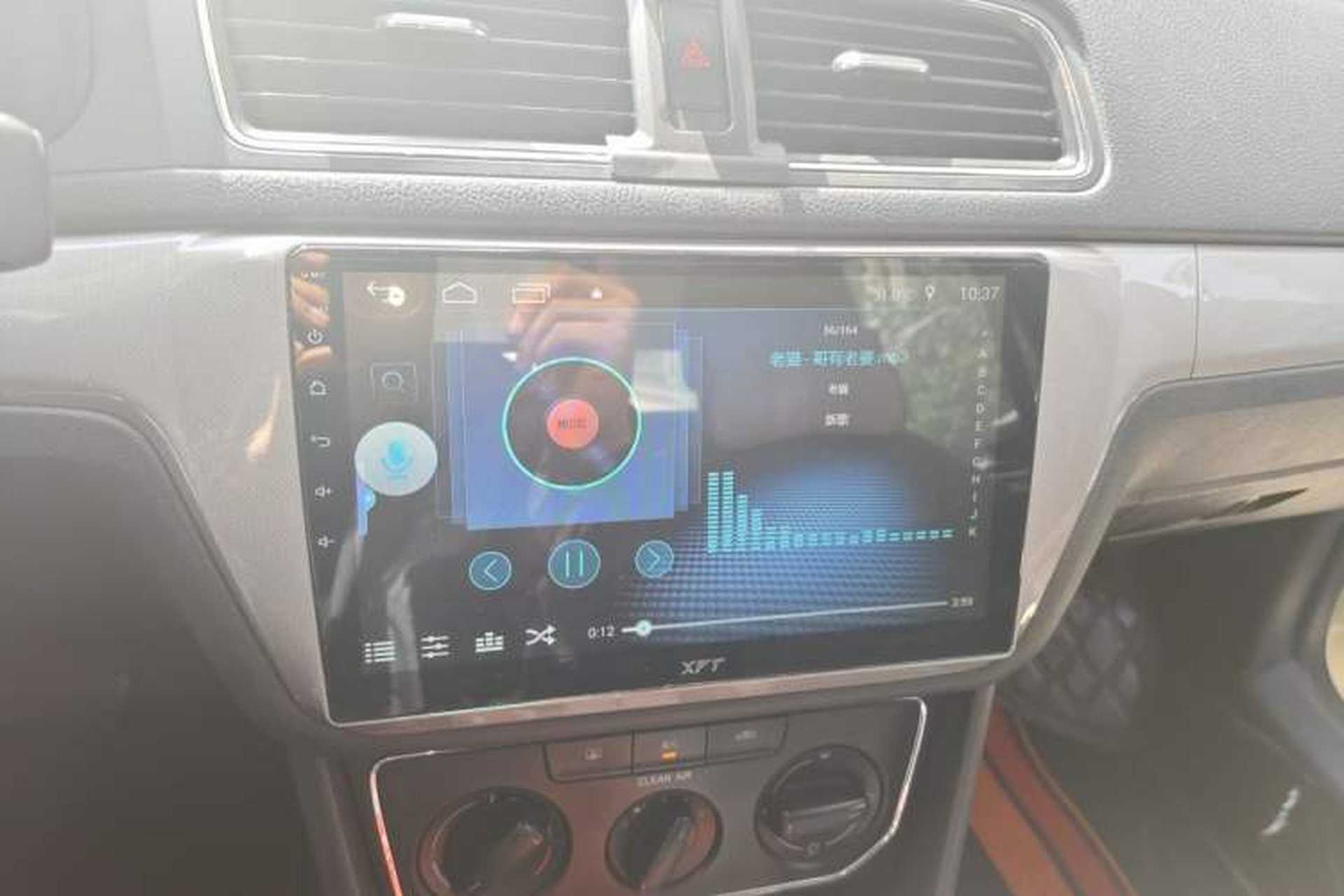 Used Volkswagen Lavida 2017 1.6L Manual Comfort Edition Audio And AC Panel