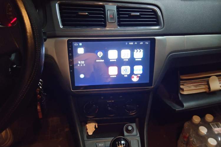 Used Volkswagen Lavida 2017 1.6L Manual Fashion Edition Audio And AC Panel