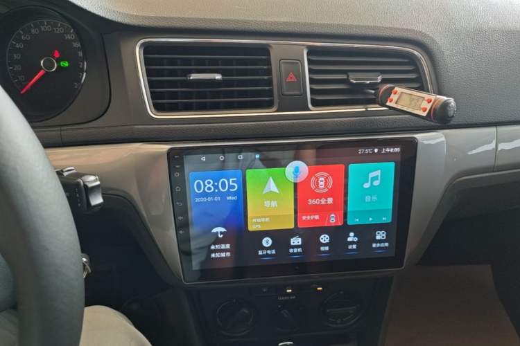 Used Volkswagen Lavida 2017 1.6L Automatic Fashion Edition Audio And AC Panel