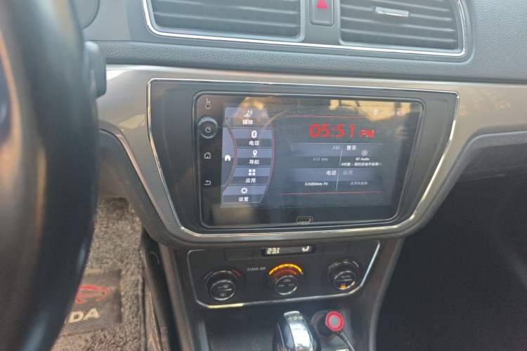 Used Volkswagen Lavida 2017 230TSI DSG Comfort Edition Audio And AC Panel