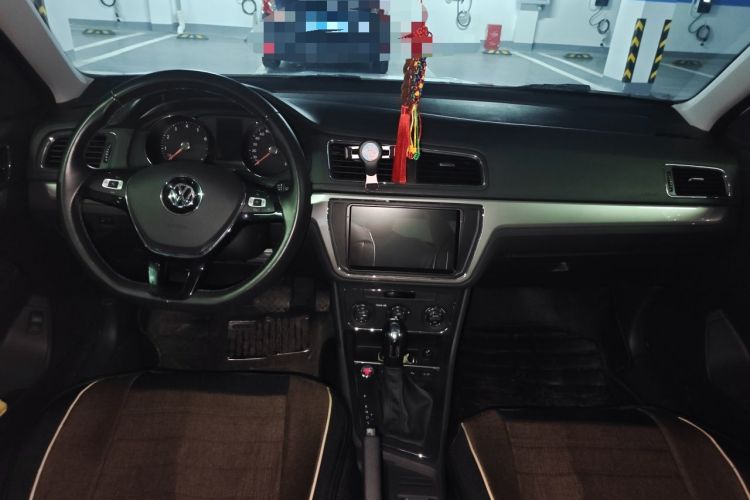 Used Volkswagen Lavida 2017 230TSI DSG Comfort Edition Center Console