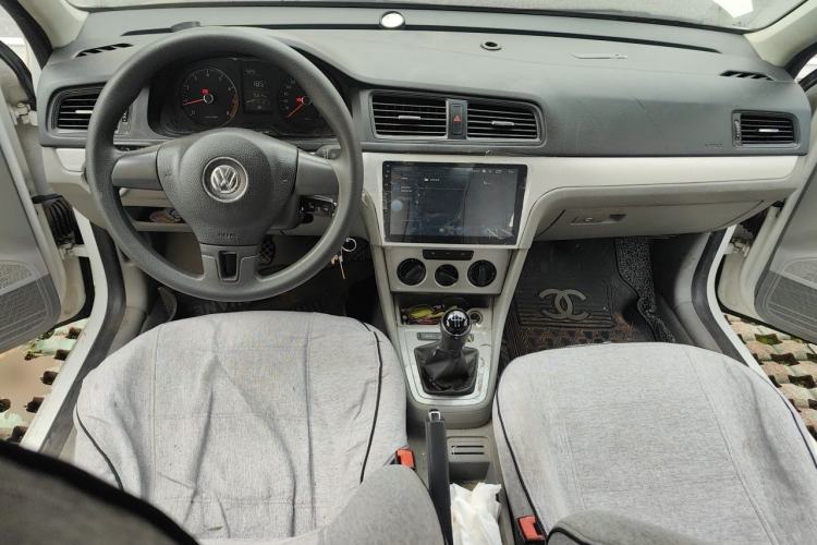 Used Volkswagen Lavida  Center Console