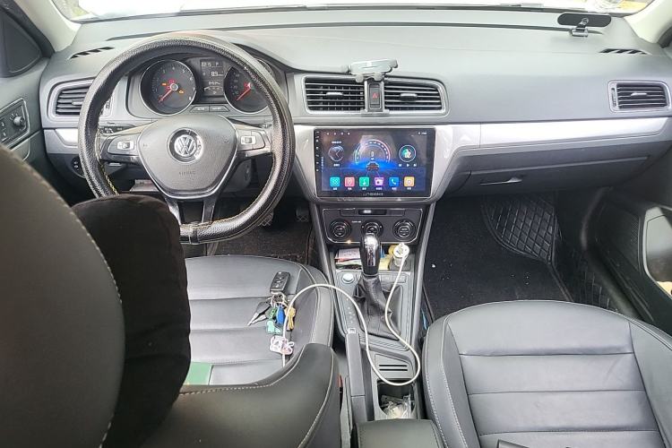 Used Volkswagen Lavida 2017 230TSI DSG Comfort Edition Center Console