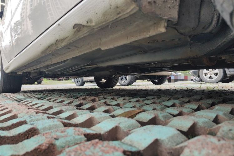 Used Volkswagen Lavida  Chassis Front Right