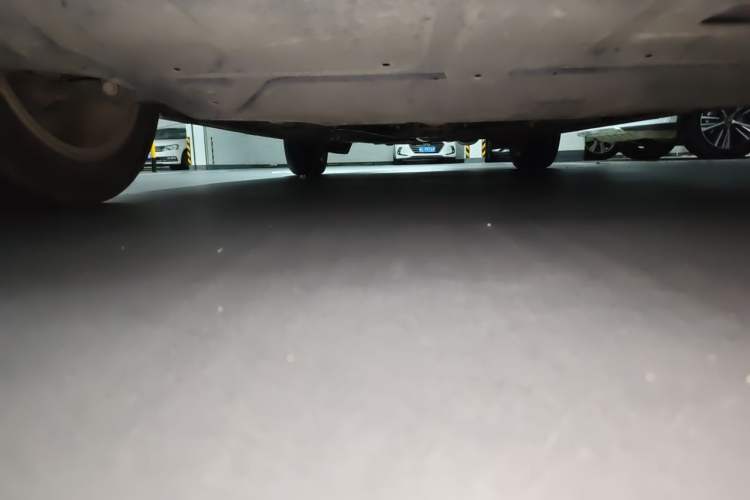 Used Volkswagen Lavida 2017 1.6L Automatic Comfort Edition Chassis Front