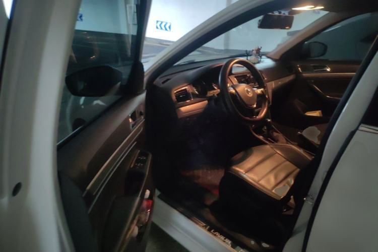 Used Volkswagen Lavida 2017 1.6L Automatic Comfort Edition Driver Seat