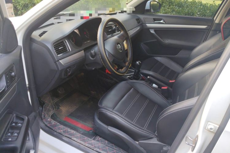 Used Volkswagen Lavida 2017 1.6L Manual Fashion Edition Driver Seat