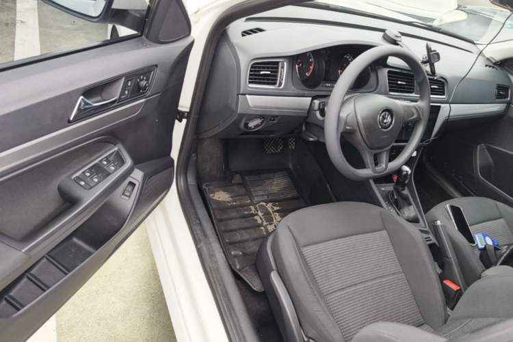 Used Volkswagen Lavida 2017 1.6L Automatic Fashion Edition Driver Seat