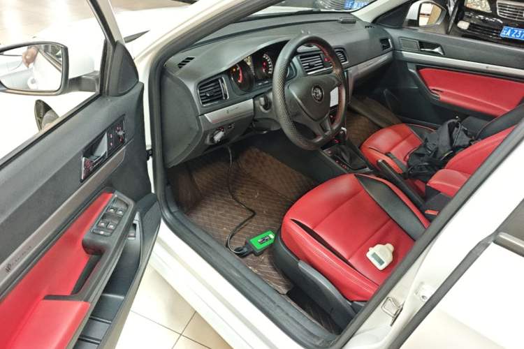 Used Volkswagen Lavida 2017 1.6L Automatic Fashion Edition Driver Seat