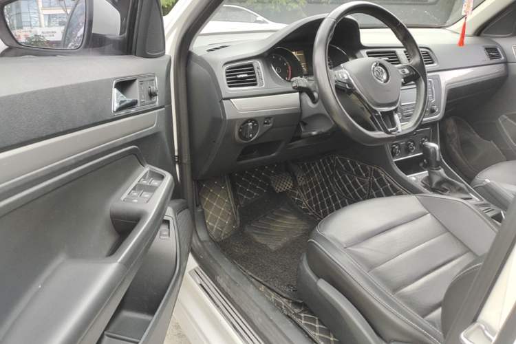 Used Volkswagen Lavida 2017 230TSI DSG Comfort Edition Driver Seat