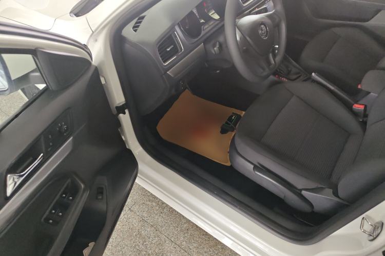 Used Volkswagen Lavida 2017 1.6L Automatic Fashion Edition Driver Seat