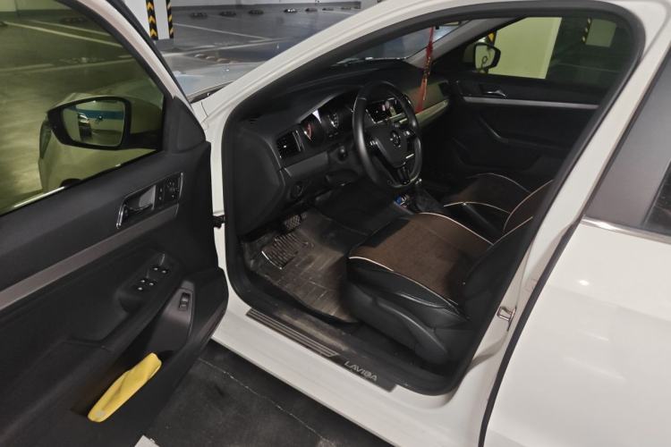 Used Volkswagen Lavida 2017 230TSI DSG Comfort Edition Driver Seat