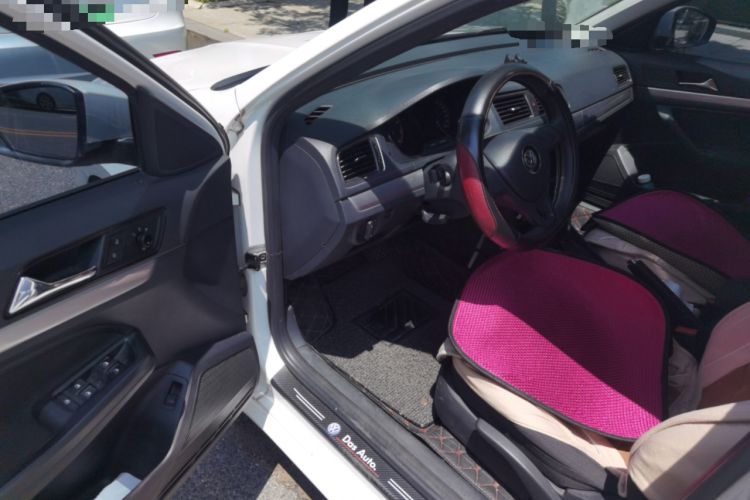 Used Volkswagen Lavida 2017 1.6L Automatic Fashion Edition Driver Seat