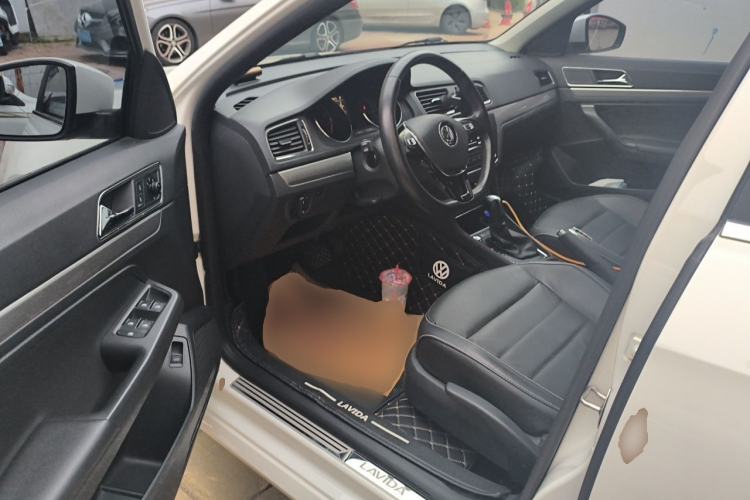 Used Volkswagen Lavida 2017 1.6L Automatic Comfort Edition Driver Seat