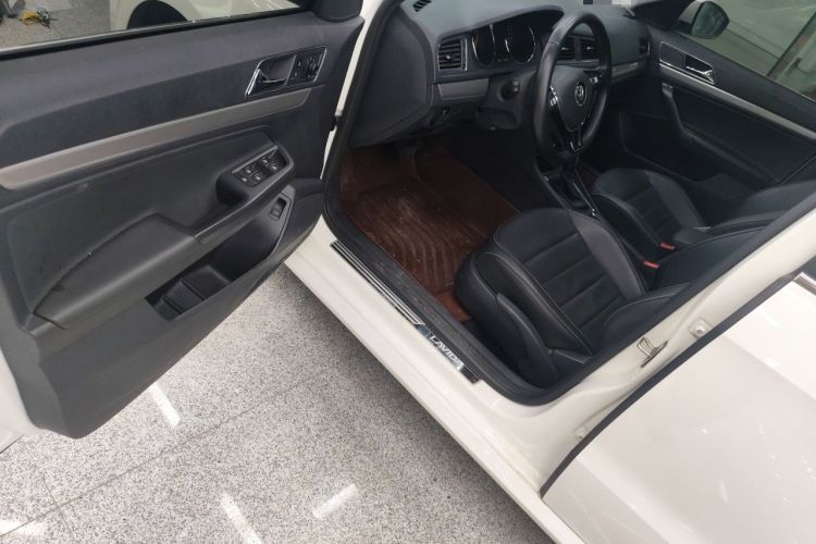 Used Volkswagen Lavida 2017 230TSI DSG Comfort Edition Driver Seat