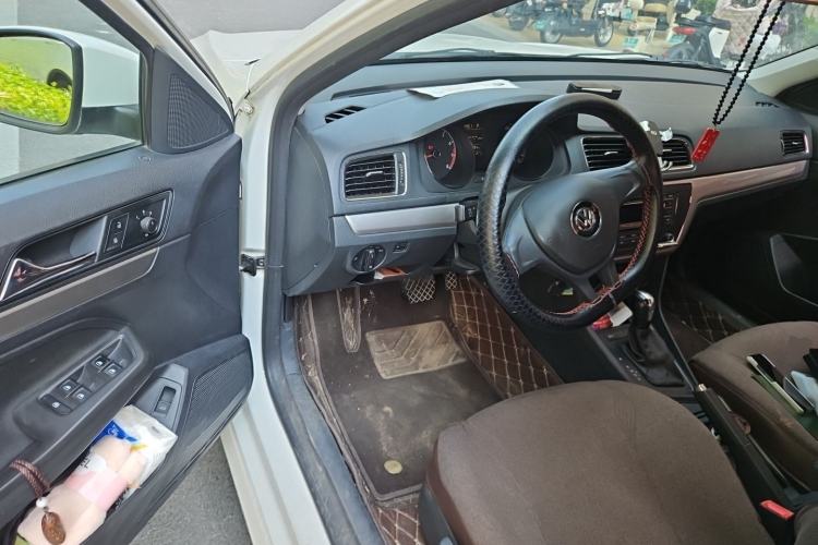 Used Volkswagen Lavida 2017 1.6L Automatic Fashion Edition Driver Seat