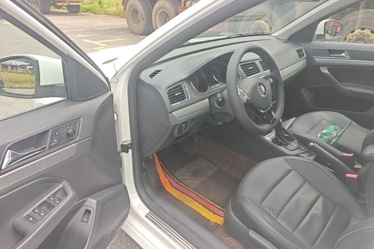 Used Volkswagen Lavida 2017 1.6L Automatic Comfort Edition Driver Seat