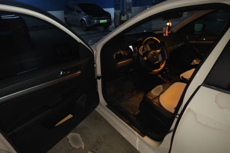 Used Volkswagen Lavida 2017 1.6L Automatic Comfort Edition Driver Seat