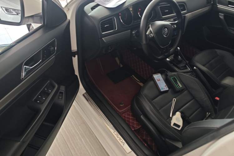 Used Volkswagen Lavida 2017 1.6L Automatic Comfort Edition Driver Seat