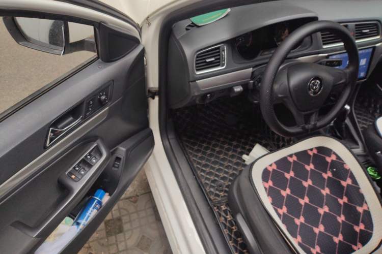 Used Volkswagen Lavida 2017 1.6L Automatic Fashion Edition Driver Seat