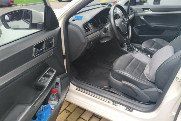 Used Volkswagen Lavida 2017 1.6L Automatic Comfort Edition Driver Seat