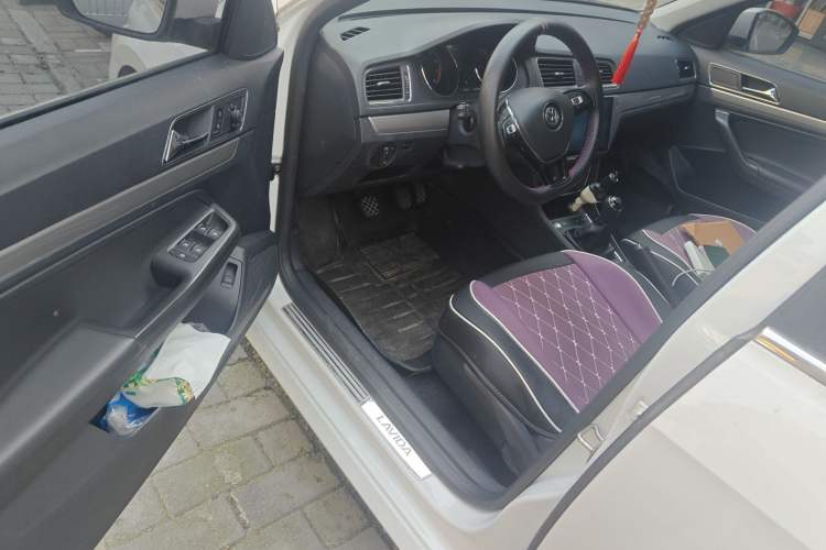 Used Volkswagen Lavida 2017 1.6L Manual Comfort Edition Driver Seat