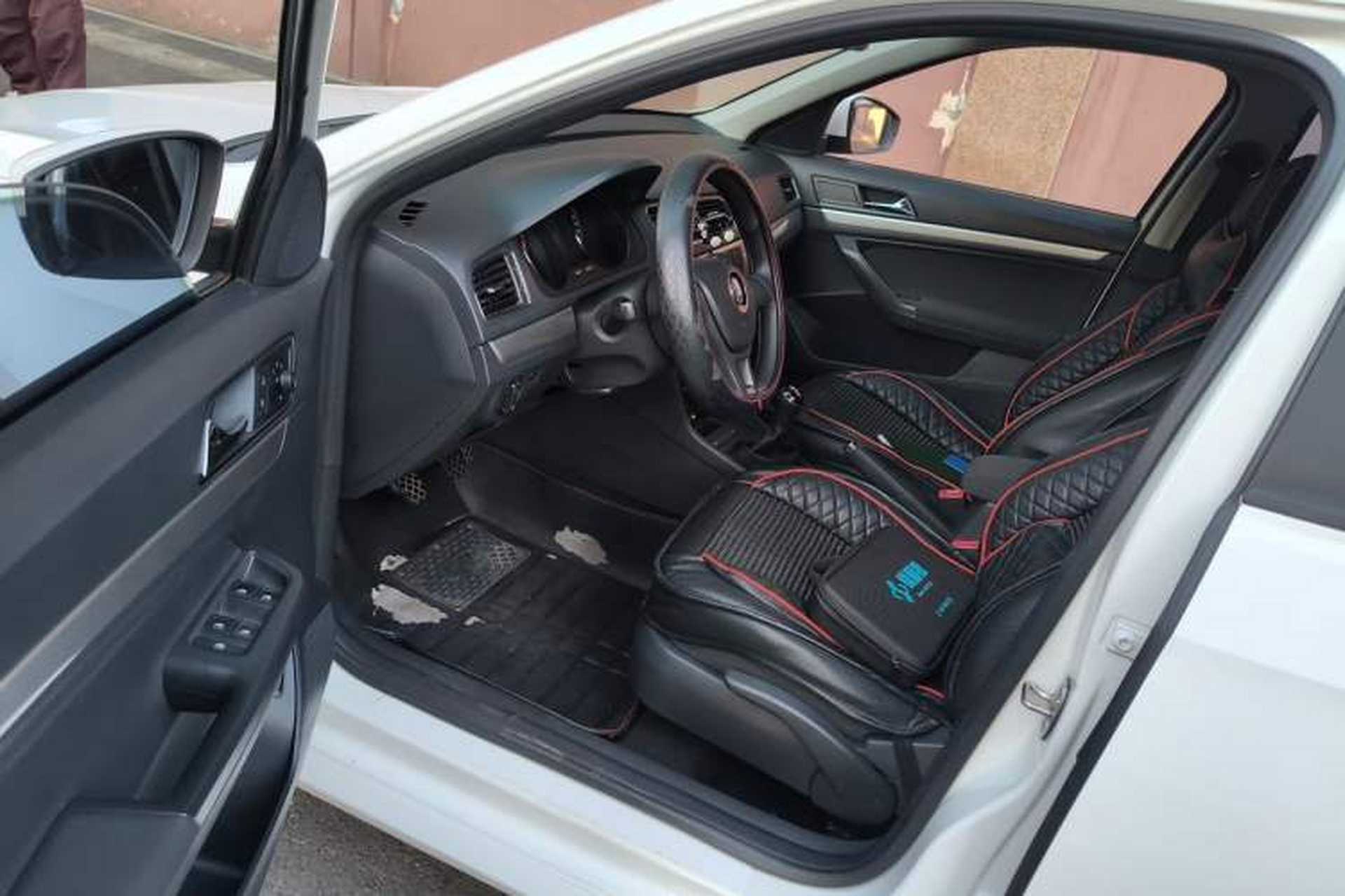 Used Volkswagen Lavida 2017 1.6L Manual Fashion Edition Driver Seat