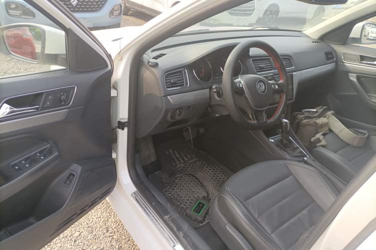 Used Volkswagen Lavida 2017 1.6L Automatic Comfort Edition Driver Seat