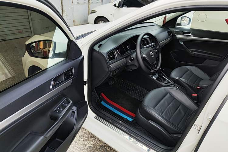 Used Volkswagen Lavida 2017 1.6L Automatic Comfort Edition Driver Seat