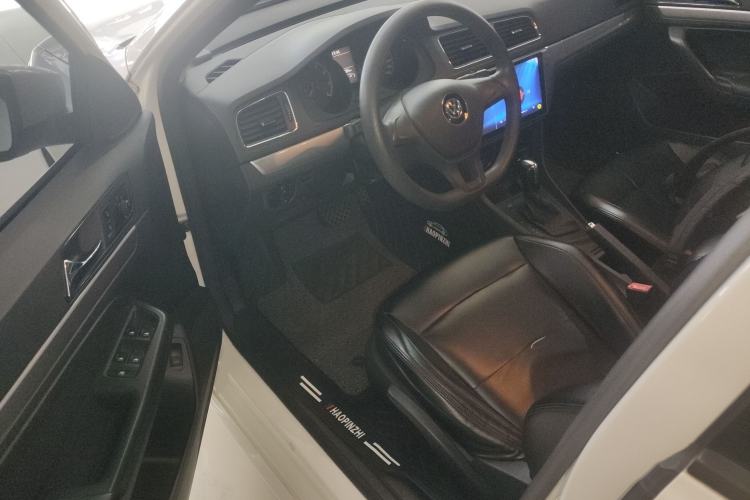 Used Volkswagen Lavida 2017 1.6L Automatic Fashion Edition Driver Seat