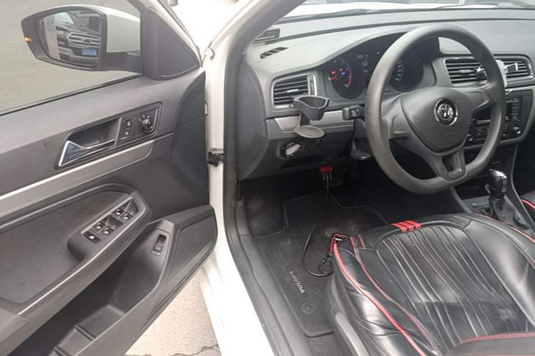 Used Volkswagen Lavida 2017 1.6L Automatic Fashion Edition Driver Seat